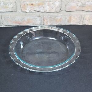 Pyrex 10" Clear Glass Scalloped Edge Pie Plate